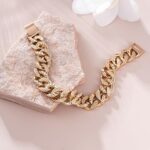 71IKWByr6cL._AC_SX569_